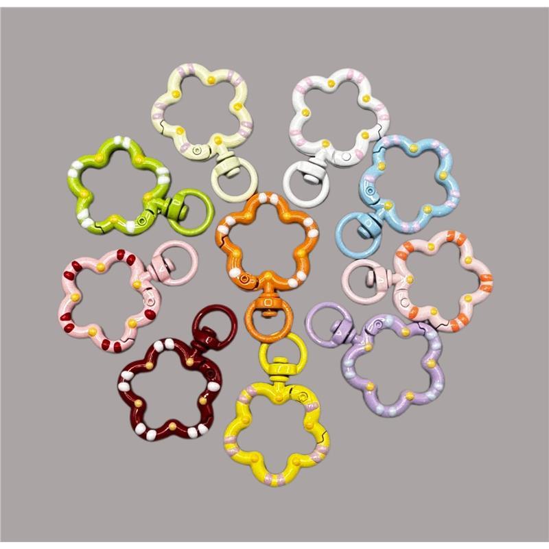 DIY Keychain with Painted Alloy Candy-Colored 360-Degree Rotating Five-Petal Flower Donut Design