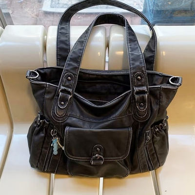 Retro-style large-capacity tote bag, women's multi-pocket hand-held motorcycle bag, black simple Maillard underarm bag, versatile