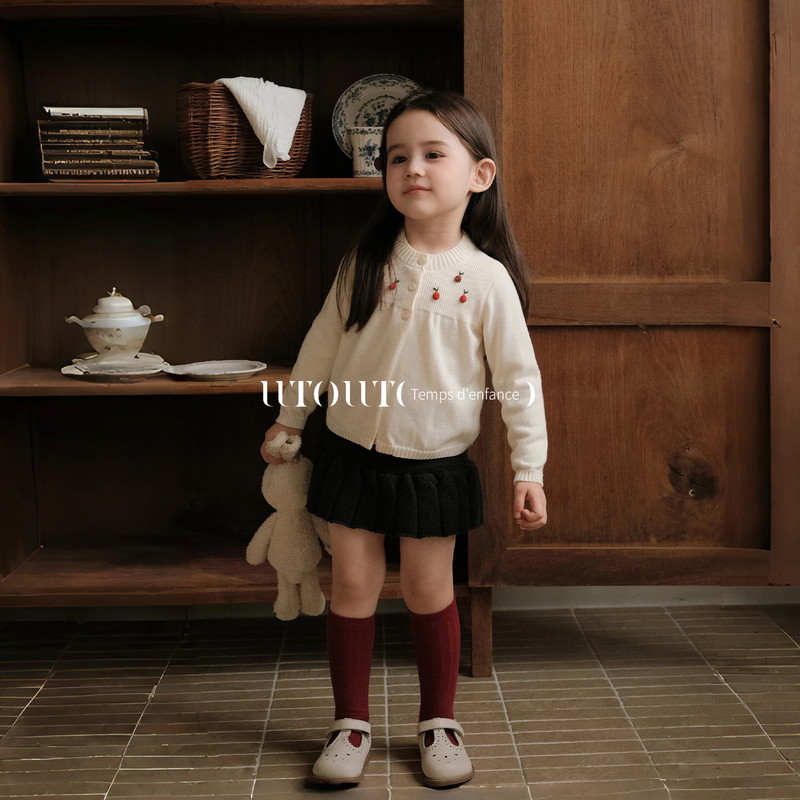 Big-Eared Elephant Girl's Handmade Sweater Cardigan 2026 Autumn New Model Bao'Er Three-Dimensional Apple Knitted Warm Top