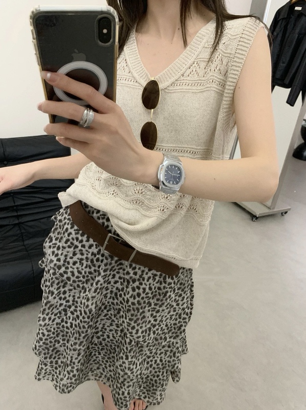 Week One Korean-Style Gentle Round-Neck Hollow-Out Design Fashionable Versatile Slim-Fit Sleeveless Vest 80919 Week One Korean-Style Gentle Round-Neck Hollow-Out Design Fashionable Versatile Slim-Fit Sleeveless Vest 80919