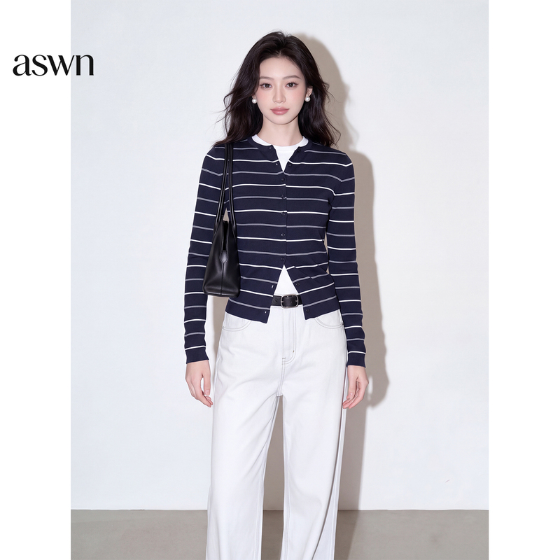French-Style Intellectual Outfit: Navy Striped Knit Sweater and Off-White Jeans Two-Piece Set for Women, Autumn Wear