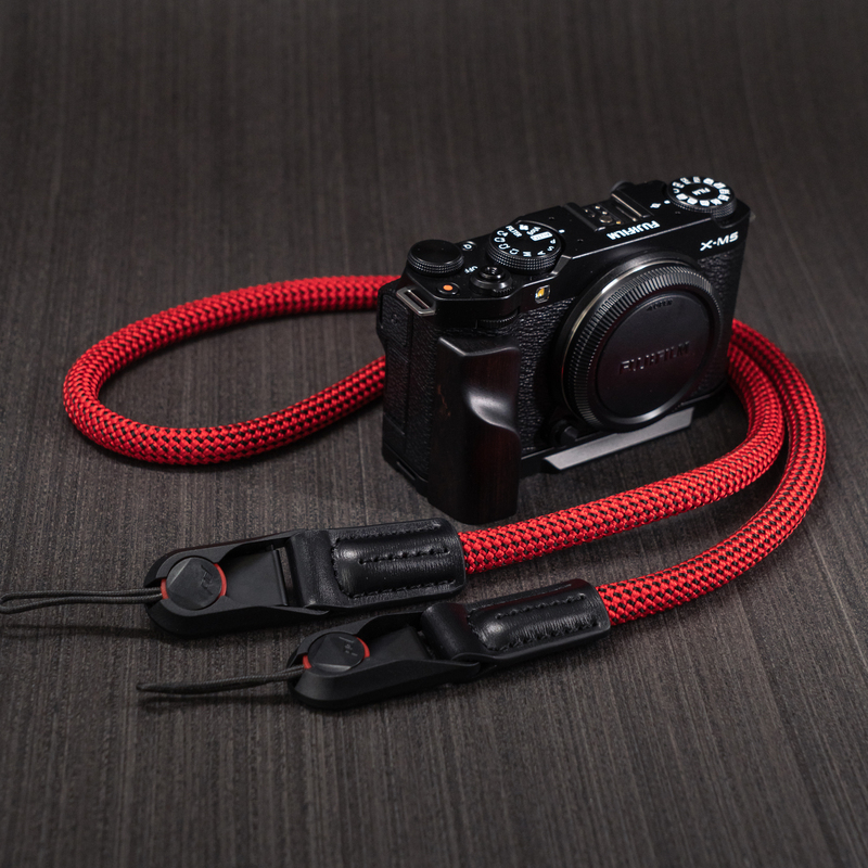 Yuwood Single-Strap Camera Shoulder Strap with Pd Quick Release Buckle, Paracord Genuine Leather Hand-Sewn, for Fuji, Sony, Leica, Canon