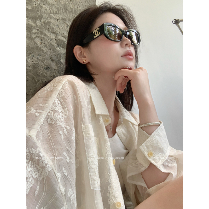 Dcccdic Chen Dian Dian's "Peninsula White Tea" Heavy Embroidery Lace Shirt, Summer Loose-Fitting, Slightly Sheer, Sun-Protective Top Dcccdic Chen Dian Dian's "Peninsula White Tea" Heavy Embroidery Lace Shirt, Summer Loose-Fitting, Slightly Sheer, Sun-Protective Top