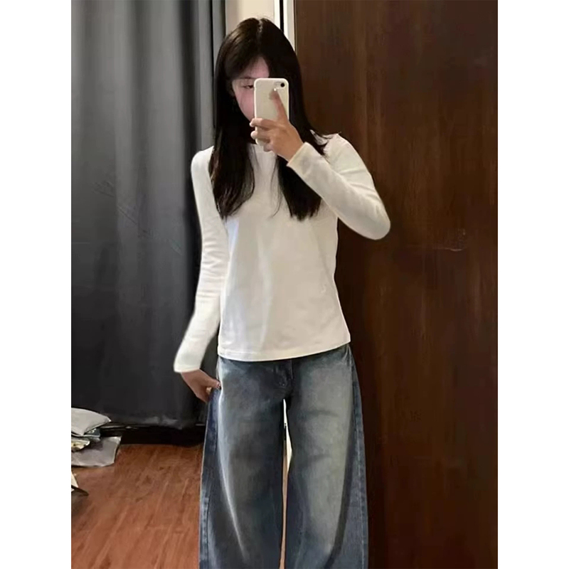 Korean-Style White Basic Straight-Shoulder Pure Cotton Long-Sleeve T-Shirt for Women, Suitable for Spring, Autumn, and Winter, Slim-Fit Waist-Cinching Top