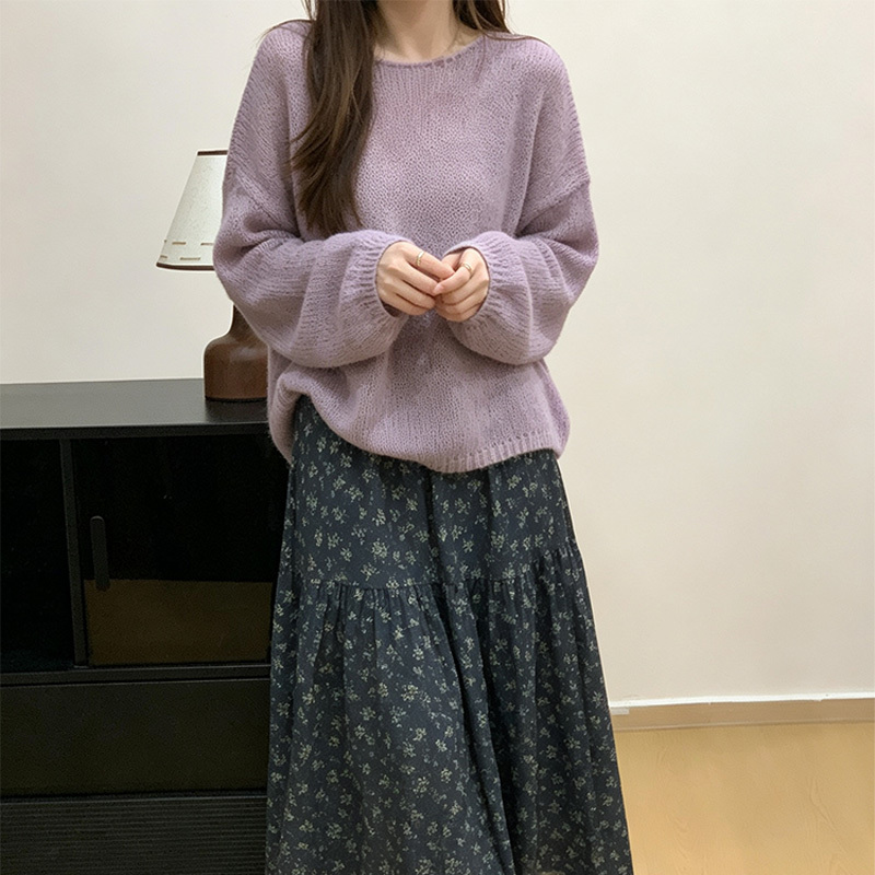 Purple Round-Neck Loose-Fitting Slimming Long-Sleeved Sweater for Women, New Style for Autumn and Winter, Lazy Style, Age-Reducing Knitted Top Purple Round-Neck Loose-Fitting Slimming Long-Sleeved Sweater for Women, New Style for Autumn and Winter, Lazy Style, Age-Reducing Knitted Top