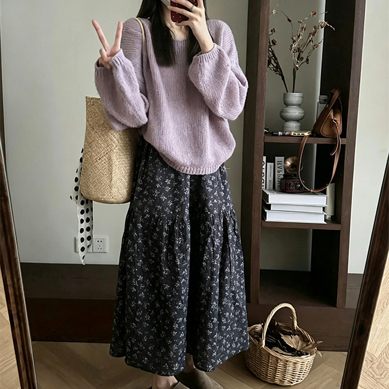 Korean-Style Purple Soft Knit Sweater for Women, New Autumn Style, Loose Fit, Slimming, Versatile Long-Sleeve Knit Top Korean-Style Purple Soft Knit Sweater for Women, New Autumn Style, Loose Fit, Slimming, Versatile Long-Sleeve Knit Top