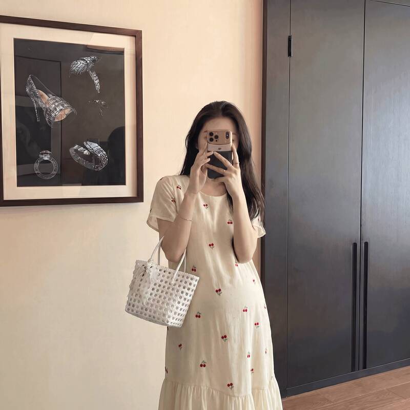Sola Maternity Dress, Summer French Style, Fresh, Sweet, Stylish, High-End, Conceals the Pregnancy Belly Without Revealing the Pregnancy, Dress
