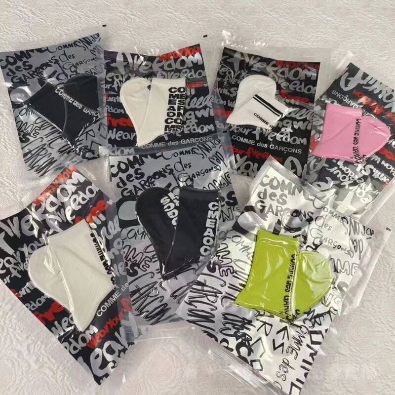 Japanese-Style Chuanjiuling Vacuum-Packed Unisex Couple Letter Black and White Mid-Tube Spring and Summer Thin Cotton Socks, Fashionable Trendy Socks