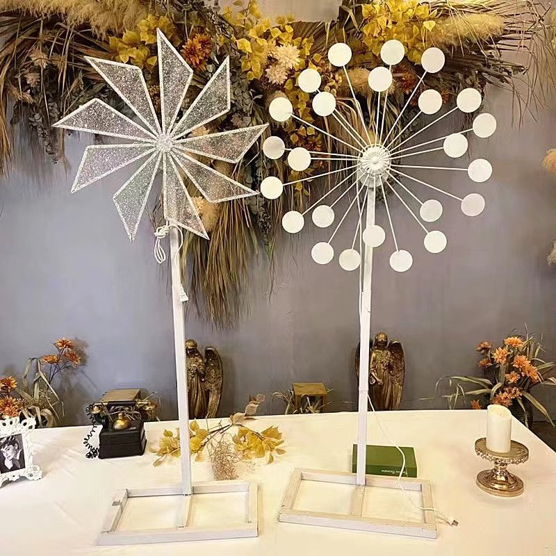 New Wedding Props Electric Windmill Iron Art Road Leading Series Rotating Motian Wheels Wedding Decoration Scene Arrangement