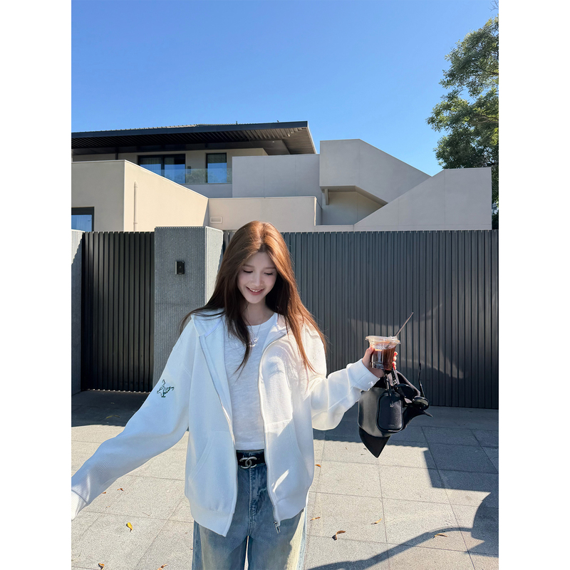Yangying Yang Ying's "Light Style" White Casual Zip-Up Sweatshirt for Women, Autumn Loose Waffle Knit Hooded Jacket Yangying Yang Ying's "Light Style" White Casual Zip-Up Sweatshirt for Women, Autumn Loose Waffle Knit Hooded Jacket