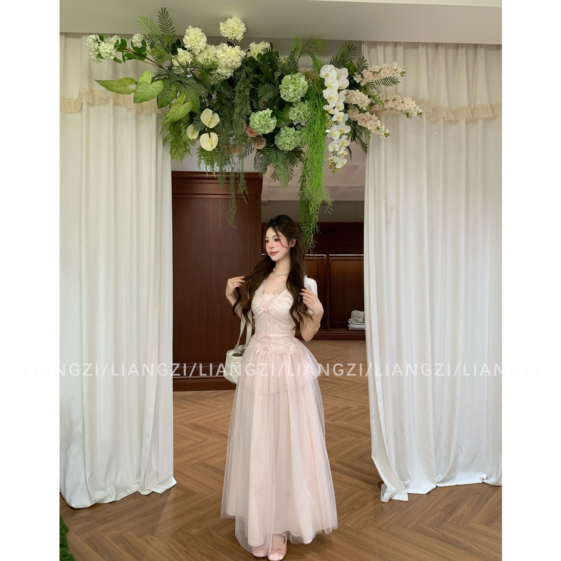 In Stock - Liangzi 【Ballet Dream】Summer Girlish Style Lace-Patchwork Mesh Long Dress with Slim Waist