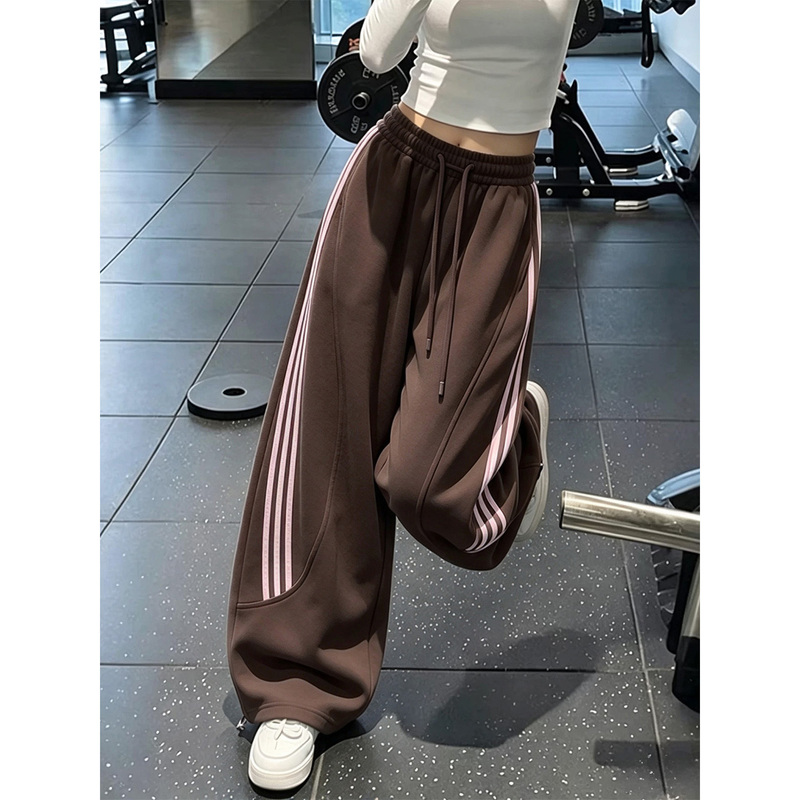 Coffee-Colored Wide-Leg Pants for Women, Autumn 2026 New High-Waisted Slimming Loose American-Style Three-Stripe Fitness Sports Sweatpants
