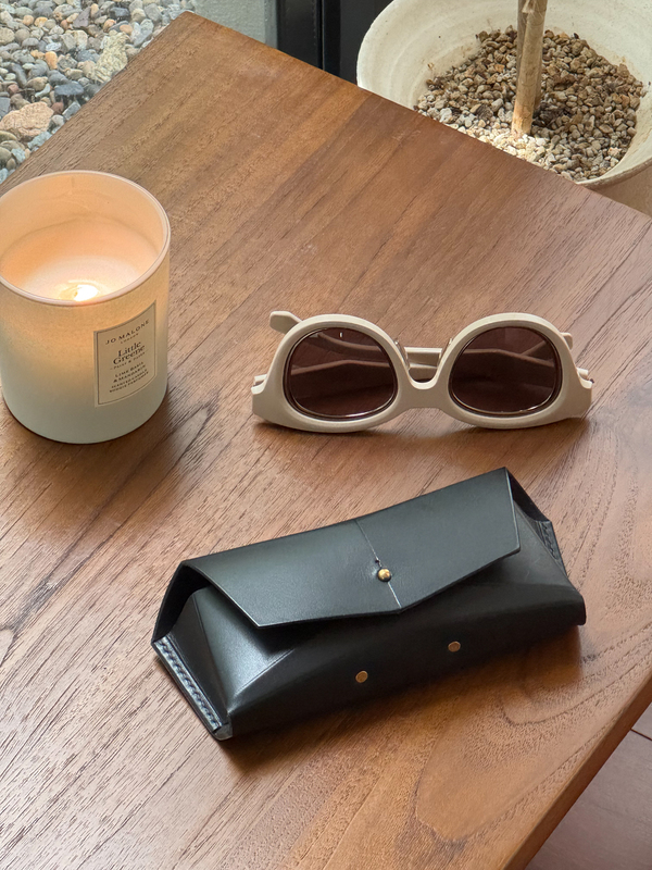 Upstream Hiyori Exclusive Collection|Chum Handmade Top Layer Cowhide Leather Brass Hardware Geometric Glasses and Sunglasses Case Upstream Hiyori Exclusive Collection|Chum Handmade Top Layer Cowhide Leather Brass Hardware Geometric Glasses and Sunglasses Case