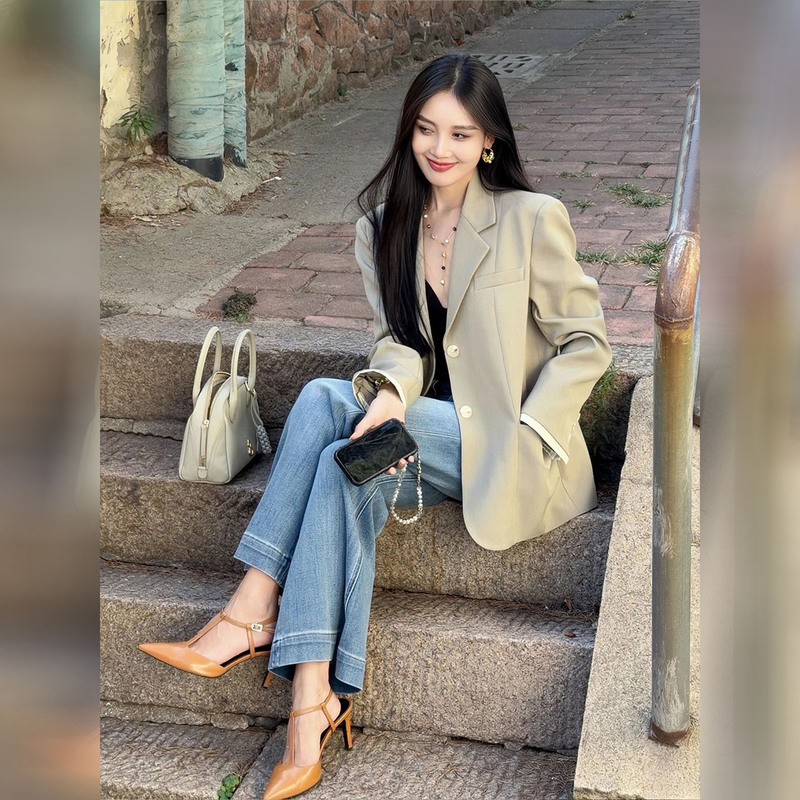 Smart Style Double-Breasted Blazer, Autumn Women's 2026 New Thin High-End Casual Short Suit Jacket Smart Style Double-Breasted Blazer, Autumn Women's 2026 New Thin High-End Casual Short Suit Jacket