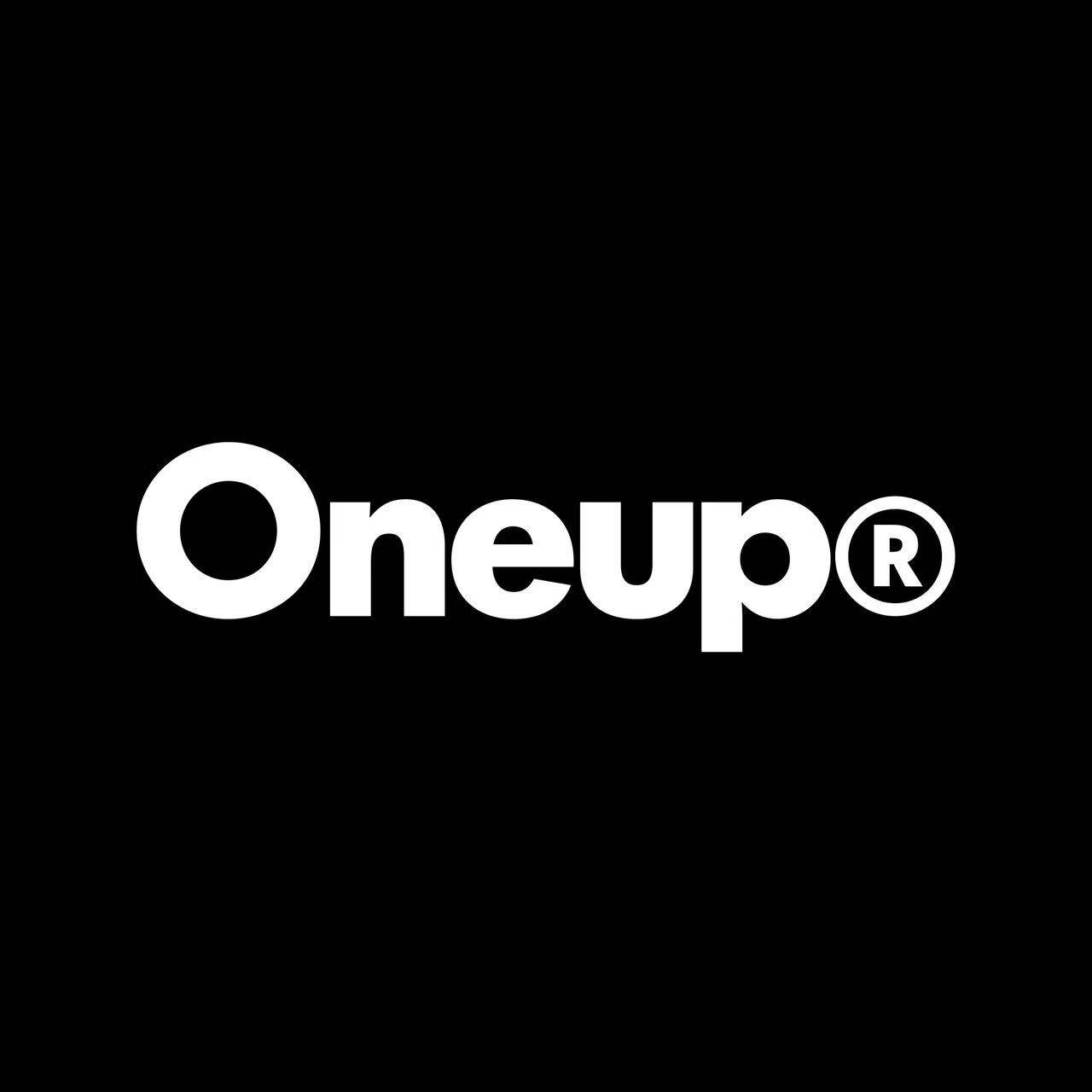 oneup运动旗舰店的LOGO
