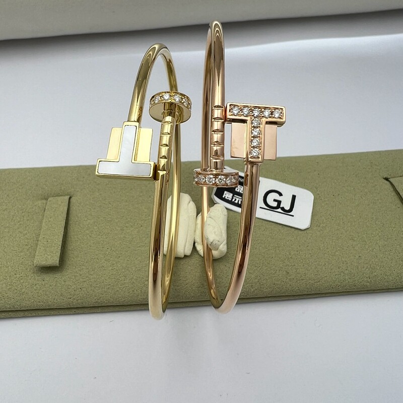 18K Gold Nail Bracelet Double t Bracelet Au750 Rose Gold White Gold Gold Full Diamond Inlaid Bracelet Jewelry for Men and Women 18K Gold Nail Bracelet Double t Bracelet Au750 Rose Gold White Gold Gold Full Diamond Inlaid Bracelet Jewelry for Men and Women