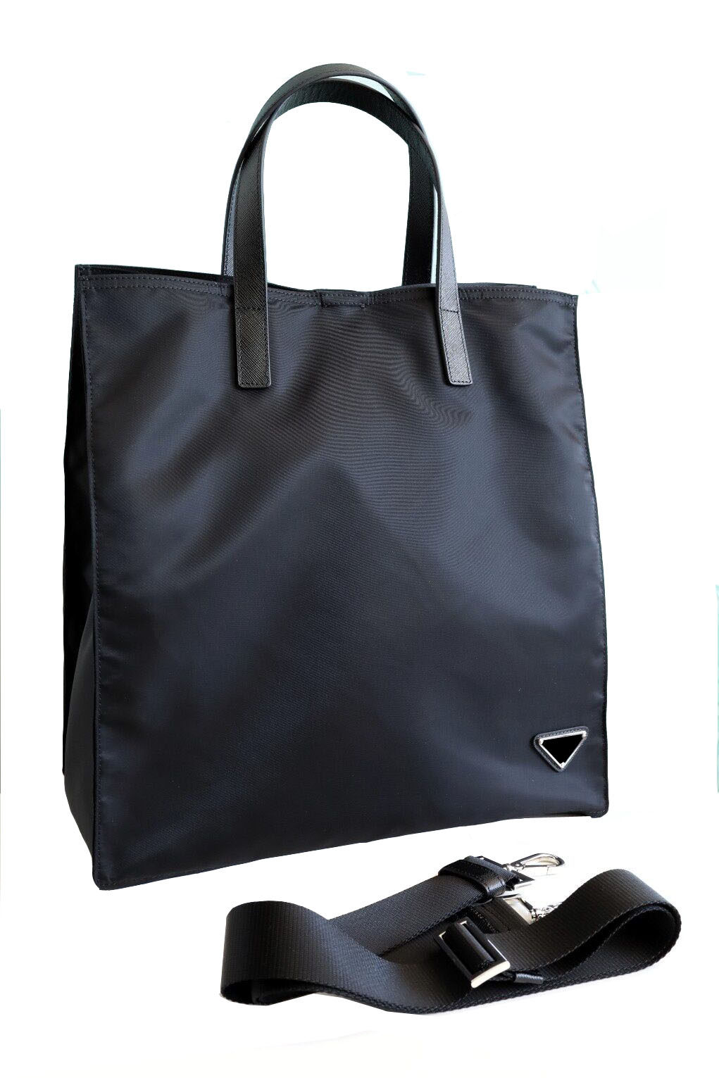 2022 new men's bag men's single shoulder bag slanted satchel nylon men's bag casual bag fashion men's bag 2VG905