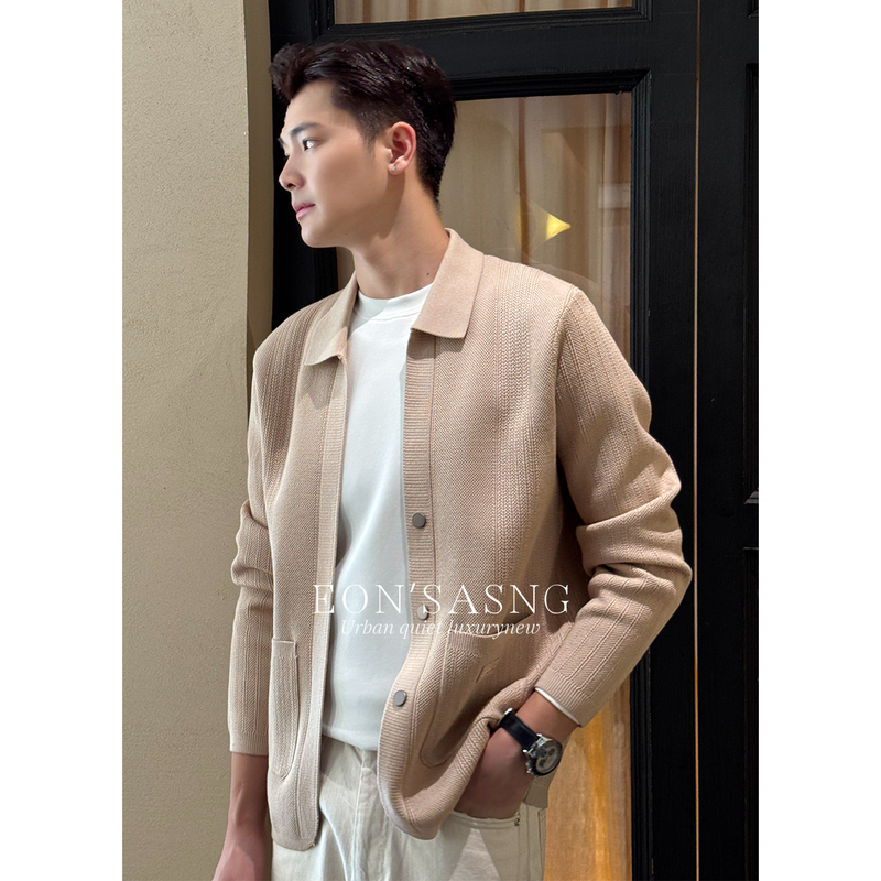 Eon's "3D Vertical Texture" Old Money Style Lapel Single-Breasted Pocket Commuter Men's Knitted Cardigan Eon's "3D Vertical Texture" Old Money Style Lapel Single-Breasted Pocket Commuter Men's Knitted Cardigan