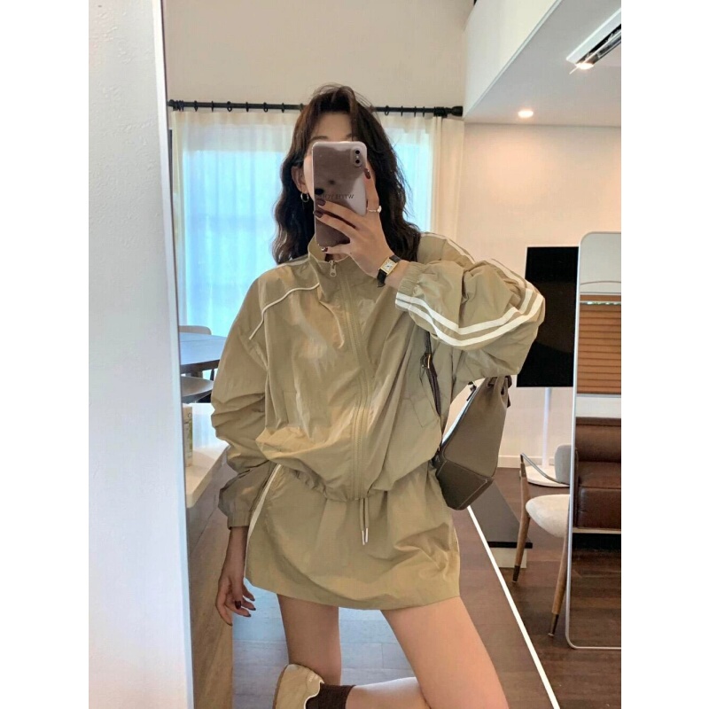 Korean Uamtor Sports Suit Skirt for Women, Summer American-Style Striped Sun-Protective Jacket and Short Skirt Two-Piece Set Korean Uamtor Sports Suit Skirt for Women, Summer American-Style Striped Sun-Protective Jacket and Short Skirt Two-Piece Set