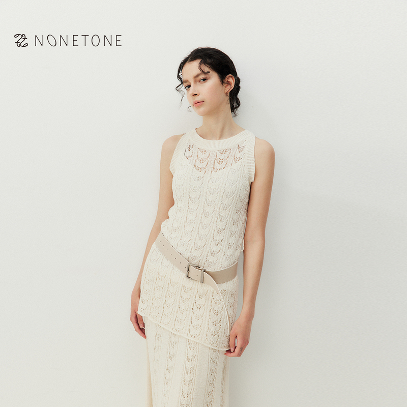 Guo Biting's Same Style Nonetone Hollow Crochet Knit Sleeveless Top, Exquisite and Elegant Vest for Women Guo Biting's Same Style Nonetone Hollow Crochet Knit Sleeveless Top, Exquisite and Elegant Vest for Women