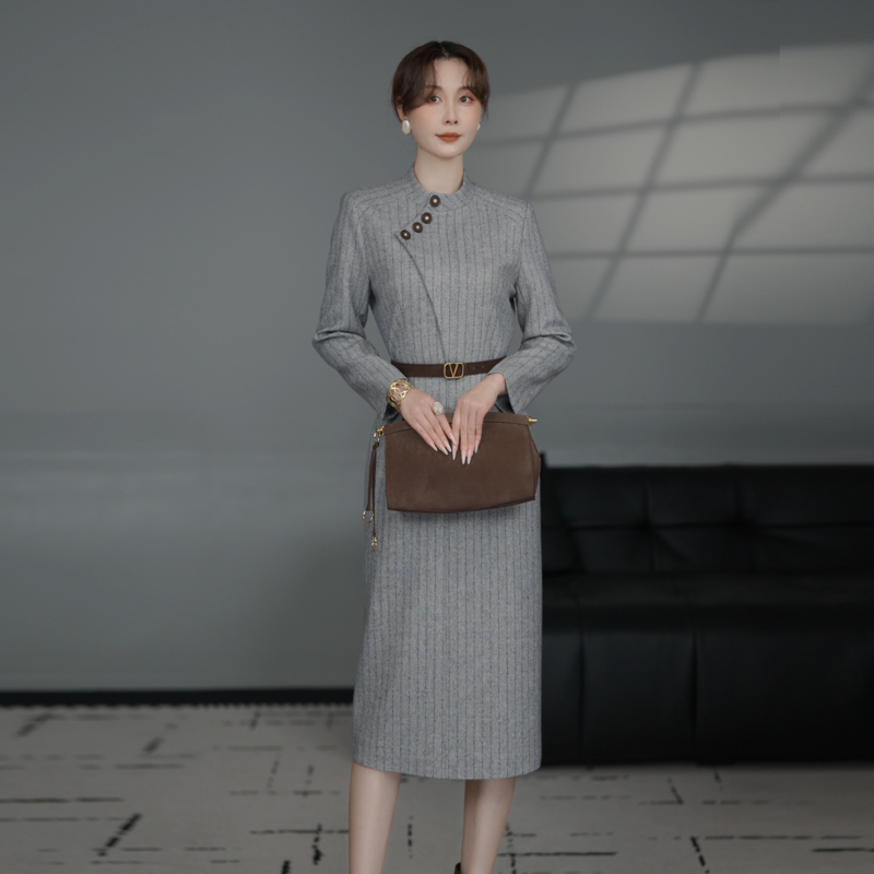 Luge Light Mature Simple Style Gray 2026 Autumn Dress for Women with Waist Belt, Long Sleeves, Elegant Striped Dress Luge Light Mature Simple Style Gray 2026 Autumn Dress for Women with Waist Belt, Long Sleeves, Elegant Striped Dress