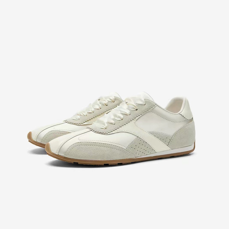 【Treasure of Fashion】Lightweight and Comfortable Casual German Training Shoes~Nr610801