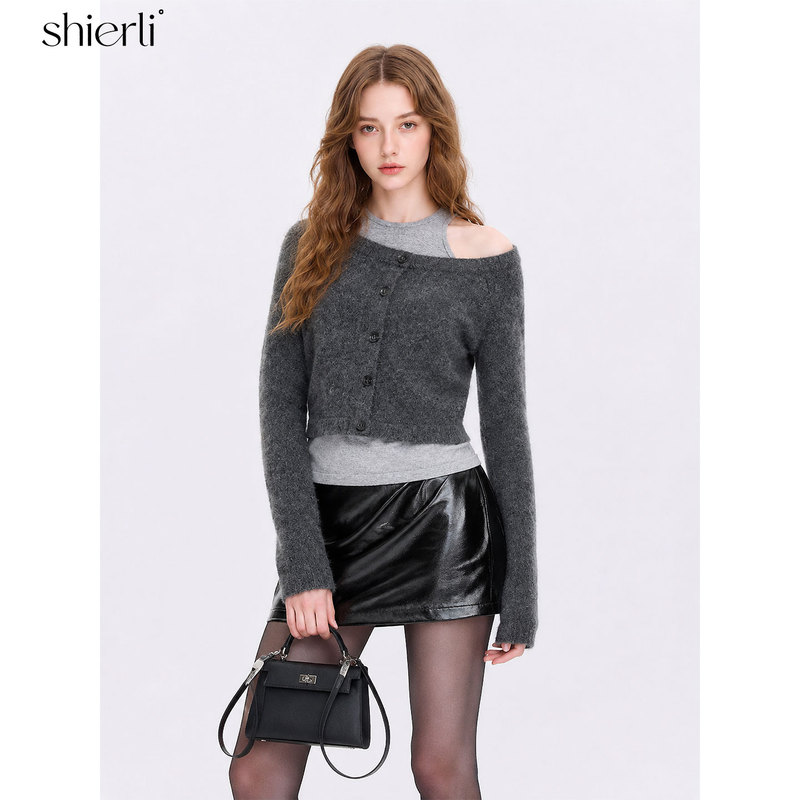 Shierli Sweet and Cool Off-Shoulder Knit Top for Women, Early Autumn Single-Breasted Niche Design Slim-Fit Short Top Shierli Sweet and Cool Off-Shoulder Knit Top for Women, Early Autumn Single-Breasted Niche Design Slim-Fit Short Top