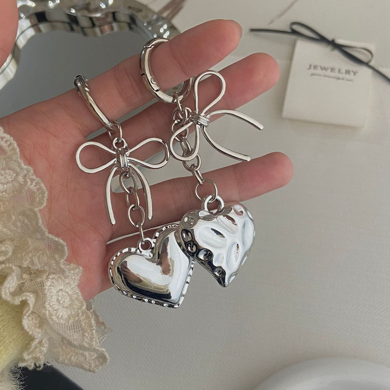 Ins Heart Pendant Keychain Silver Bow Heart-Shaped Bag Charm Simple Versatile Phone Accessory