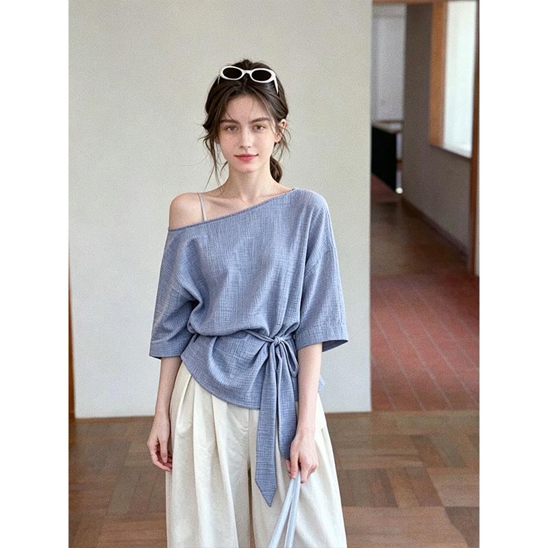 Korean Style Light and Relaxed Off-Shoulder Tie-Waist Shirt for Women, New Summer Fashion, Versatile, High-End and Elegant Top Korean Style Light and Relaxed Off-Shoulder Tie-Waist Shirt for Women, New Summer Fashion, Versatile, High-End and Elegant Top