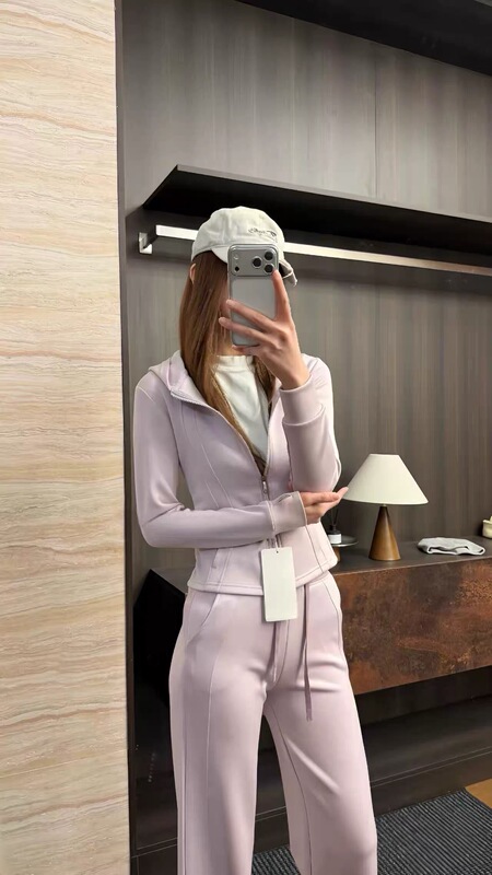 L*2026 Autumn Suit for Women, Spring New Style, Versatile, Slimming, Thin, Slim-Fit, Sports Hooded Two-Piece Set, Chip Version