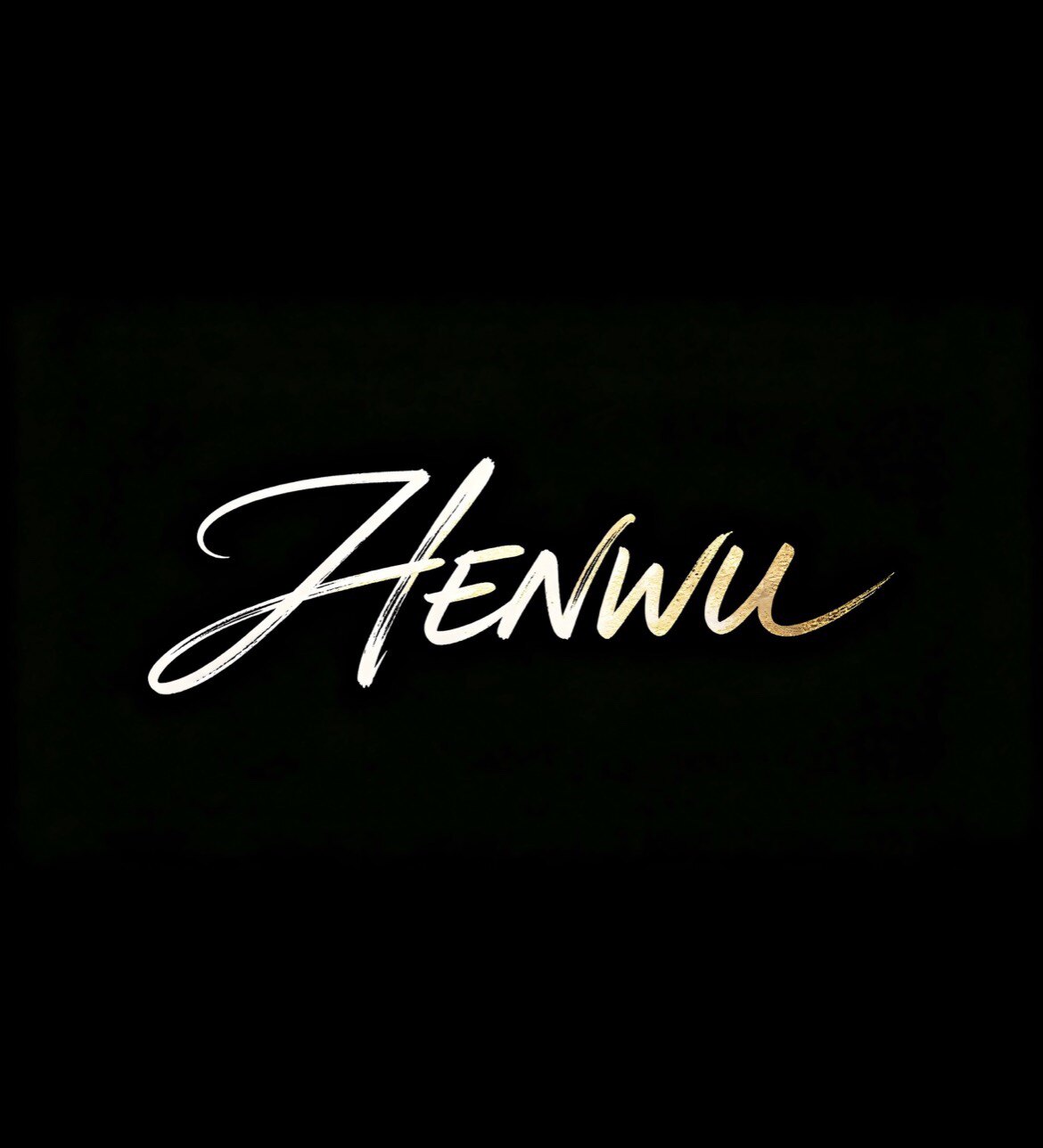 ZHENWU臻舞国际拉丁的LOGO
