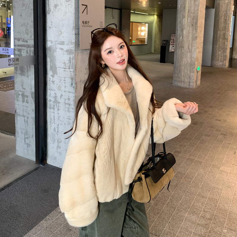 Youmi Fur Velvet Whole Mink Fur Coat with Stand Collar + Vertical Rows of Small Mink Fur Coat