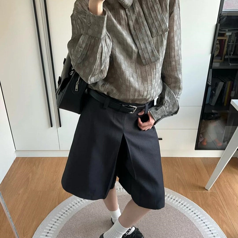Ormior Y2K Style Pleated Mid-Length Pants for Women, New Autumn High-End Casual Suit Shorts, Loose Wide-Leg Five-Point Pants Ormior Y2K Style Pleated Mid-Length Pants for Women, New Autumn High-End Casual Suit Shorts, Loose Wide-Leg Five-Point Pants
