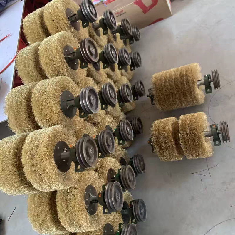 Color Steel Tile Rust Removal Flat Wire Wheel, Multi-Functional Rust Removal Wire Roller, Dense Copper-Plated Wire Brush, Durable and Long-Lasting Color Steel Tile Rust Removal Flat Wire Wheel, Multi-Functional Rust Removal Wire Roller, Dense Copper-Plated Wire Brush, Durable and Long-Lasting