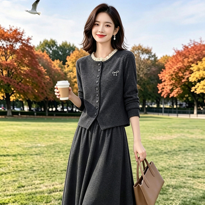 Suding Women's Original Brand official store Autumn New Fashion Round Neck Patchwork Lace Trim Top with Skirt