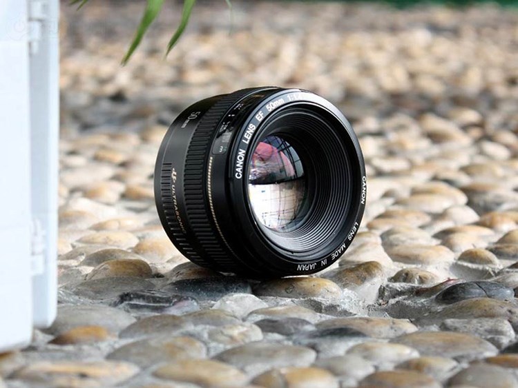 Ống kính cố định SLR US 1.4 50mm f 1.4 USM của Canon 50 1.4 Chân dung nền mờ khẩu độ lớn