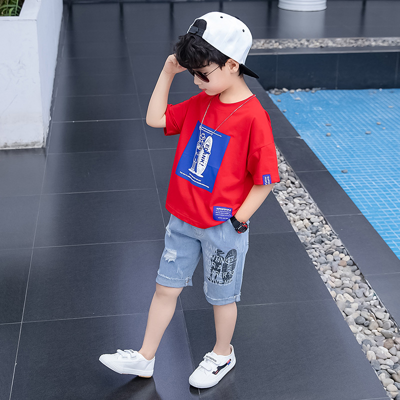 Bé trai Summer Outfit 2019 trẻ em mới hai mảnh bộ mùa hè của quần áo vừa trẻ em Hàn Quốc phiên bản của cậu bé đẹp trai wetsuit ngắn tay.