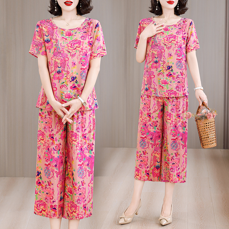 Cotton Silk Pajamas for Women, Summer Thin Home Wear Set, Stylish Short-Sleeved Top and Three-Quarter Pants, Skin-Friendly and Comfortable Two-Piece Set