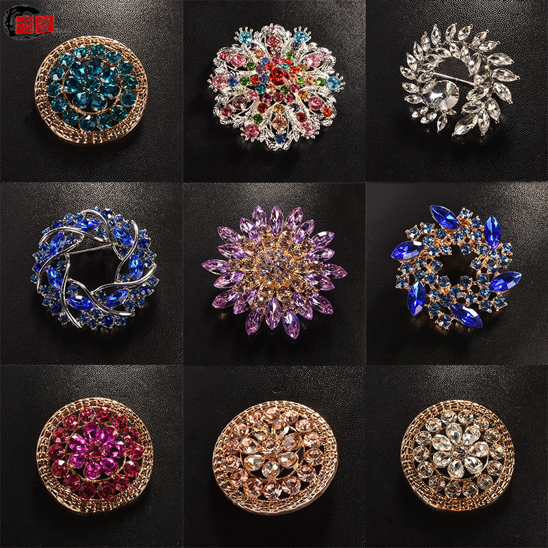 Japanese and Korean Crystal Brock Personality with Distinguished Needle Sweater West Closed Acrylic Women in High-end Busch Flower