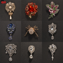 Exaggerated crystal brooch British wings big pin fashion retro fixed coat coat accessories Joker big corsage