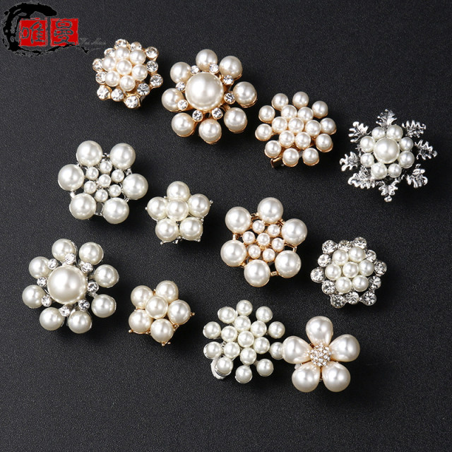 Pearl brooch niche ການອອກແບບ pin ສ້າງສັນ portable corsage ດູໃບໄມ້ລົ່ນແລະລະດູຫນາວຊຸດ cheongsam coat accessories