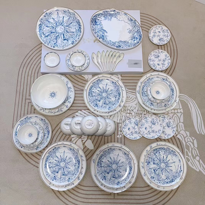 D's Maison Christmas Series Tableware Set Bone China Tableware Dinner Plate 41 Pieces Natural Dye 8-Person Dining Gift Box Set