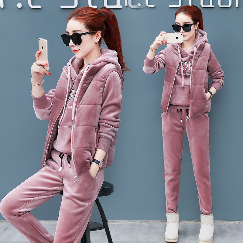 Tenue de loisirs femme      - Ref 3240262 Image 1