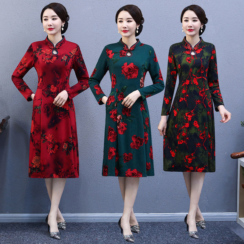 China Formu Gao Mom Robe Mid -spring improvement 2 Fenglian Mom clothes 2 long skirt 0 new skirt flag, national autumn old age 1 ancient