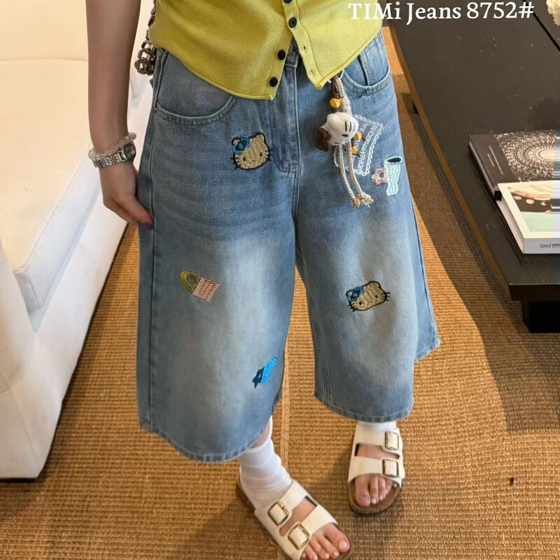Twelve Jeans 2026 Summer New Embroidered Kt Wide-Leg Shorts for Women, Loose, Slimming, Versatile, Casual Capri Pants Twelve Jeans 2026 Summer New Embroidered Kt Wide-Leg Shorts for Women, Loose, Slimming, Versatile, Casual Capri Pants