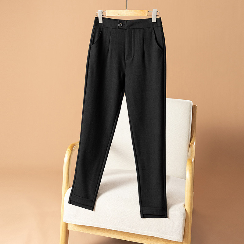 It is difficult to show thin temperament and wear loose high-waisted fashionable women's autumn and winter casual pants if you want to be beautiful