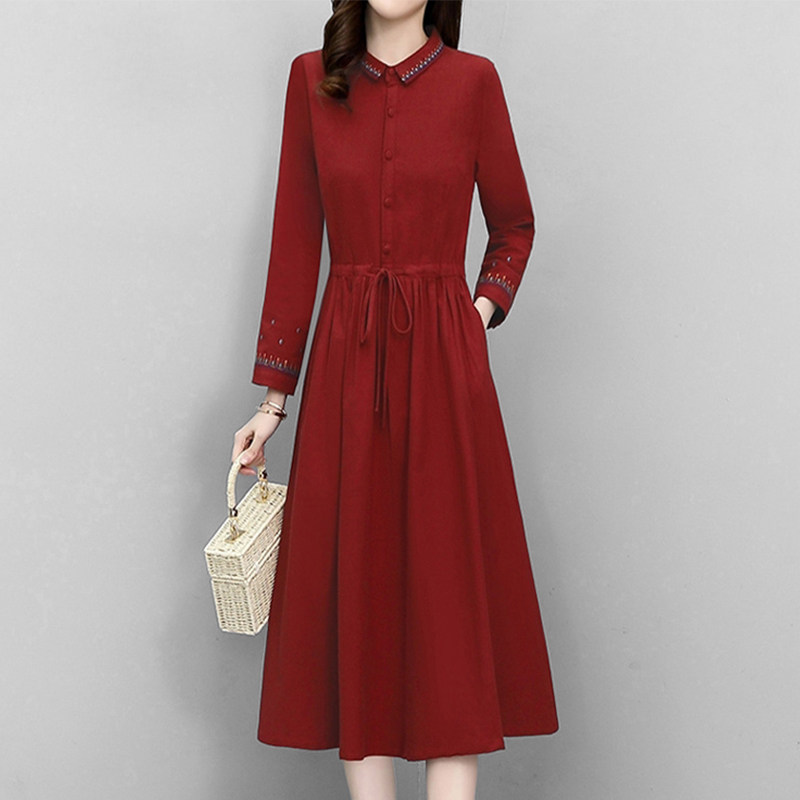 Mapping Hong Kong light luxury high end POLO collar dress woman in autumn 2023 skirt is thin and medium dress