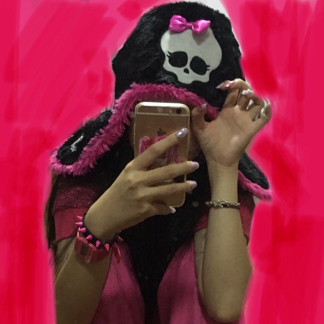 Fluorescent Pink Spiked Silicone Bracelet: Your Bold Street Style Edge - Detail image 1