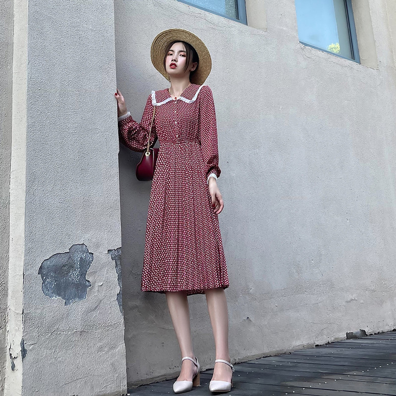 Hong Kong Chaos Temperament Fairy Snowspun Foreign Dress 2022 Spring Autumn New Women's Clothing Han Edition Fashion 100 Hitch Underdress