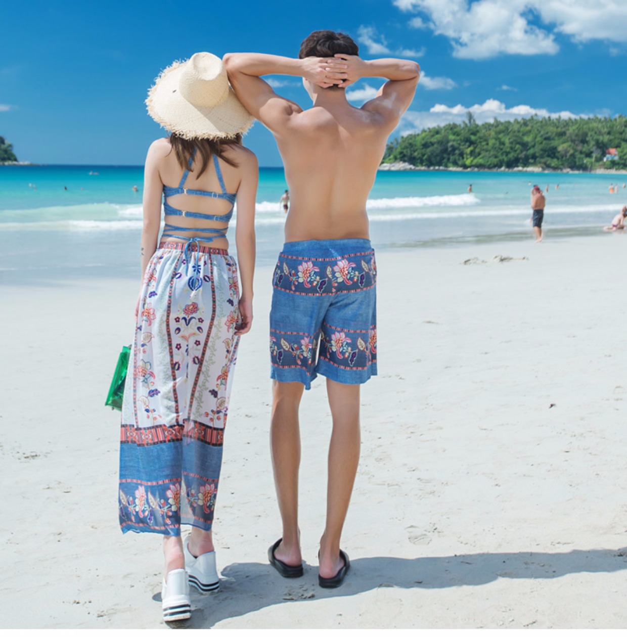 Cặp đôi đồ bơi mới bảo thủ che bụng bikini ba mảnh đi biển kỳ nghỉ quần nam đi biển mùa xuân áo tắm nóng đồ đôi mặc đi biển	